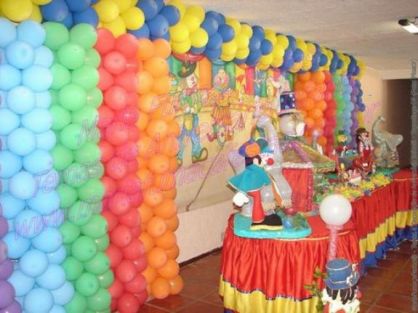 Decoraão Festa Aniversrio Infantil - Aniversrio Infantil decorado com o tema Circo / Palhaos - Categoria: 1 aninho Masculino 