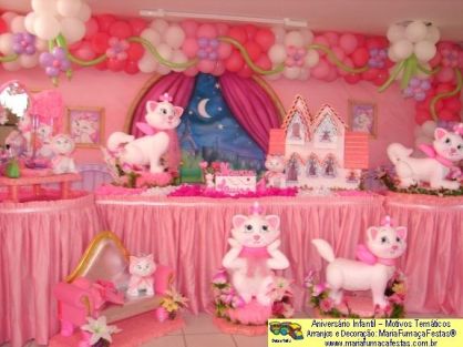 Decoração infantil da Gata Marie para festa infantil de meninas 